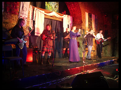 Вербный Мёд на фестивале Фолкова Дюжина 13 декабря 2006 в клубе Артэрия